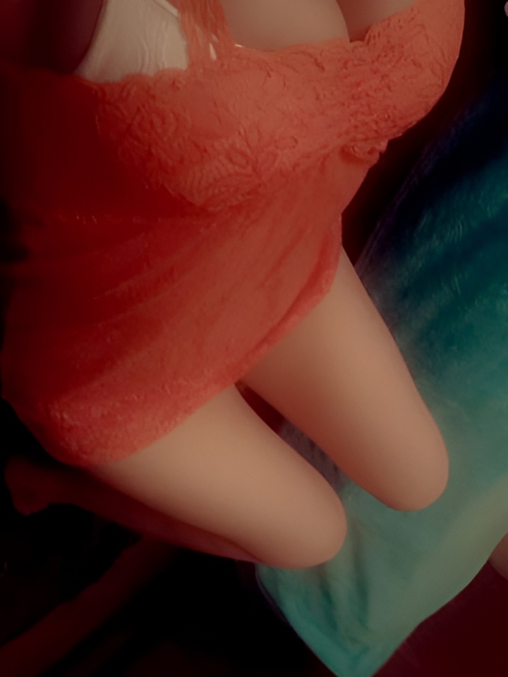 Елена привлекальеная девушка из Тутаев цена от 10000 руб