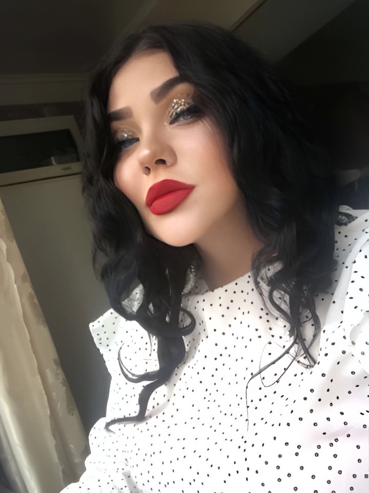 Индивидуалка Лера, доступна для личного знакомства от 2000 руб