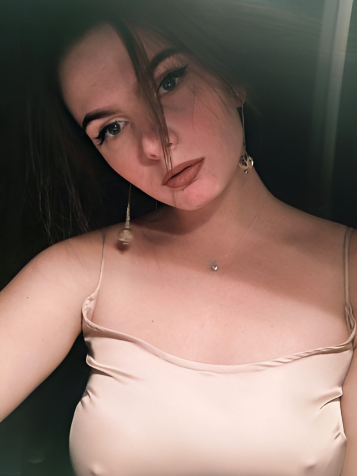 Индивидуалка Надюша, доступна для личного знакомства от 1500 руб