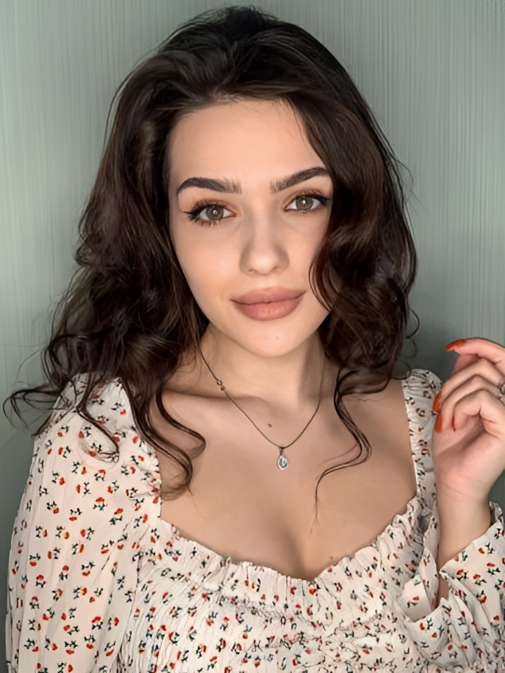 Индивидуалка Полина, доступна для личного знакомства от 1500 руб