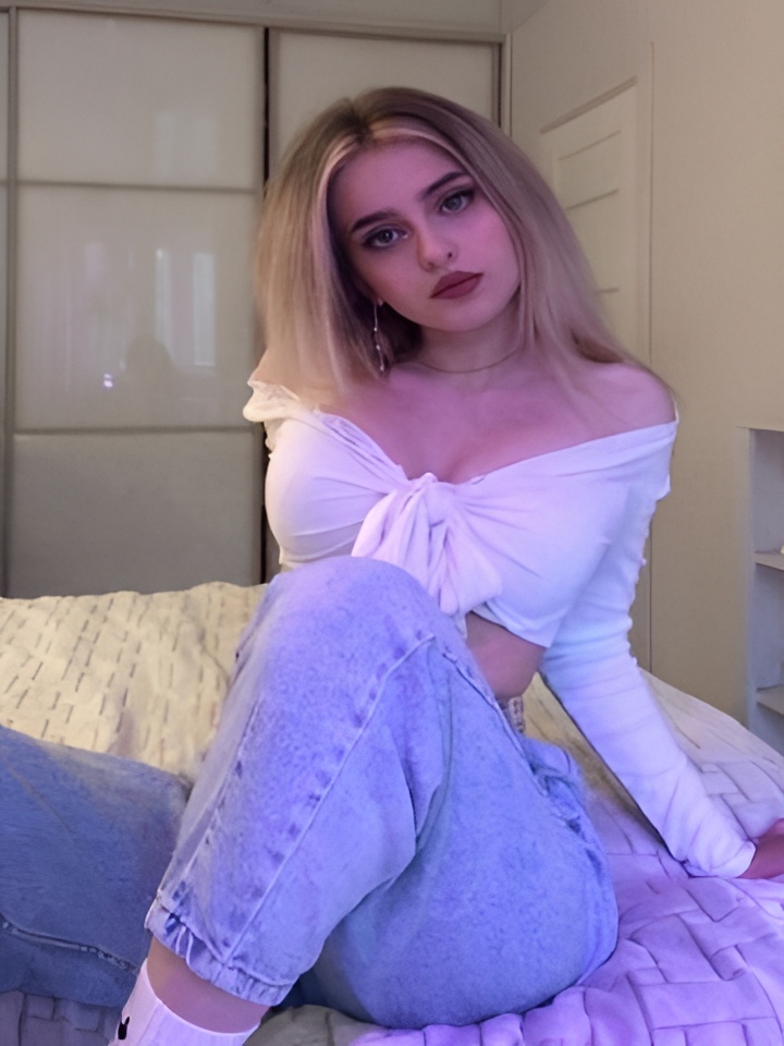 Роксана привлекальеная девушка из Тутаев цена от 3000 руб