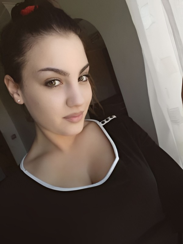 Анюта привлекательная девушка из Тутаев цена от 1500 руб