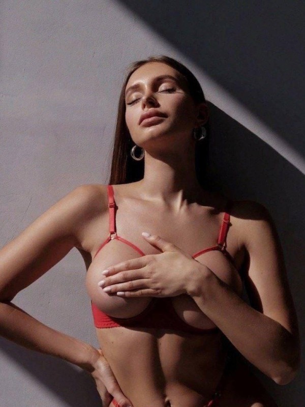 Лиза привлекательная девушка из Тутаев цена от 7000 руб